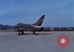 Standbild Flight Line control Vietnam, 1967, aus Sekunde 60 historischem Filmmaterial Videoclip 65675067512