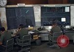 Standbild Flight Line control Vietnam, 1967, aus Sekunde 13 historischem Filmmaterial Videoclip 65675067513