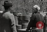 Immagine di Cittadini sala pubblica Yanaizu Giappone, 1950, secondo 57 filmato di repertorio 65675067527