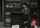 Immagine di Cittadini sala pubblica Yanaizu Giappone, 1950, secondo 20 filmato di repertorio 65675067528