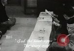 Immagine di Cittadini sala pubblica Yanaizu Giappone, 1950, secondo 35 filmato di repertorio 65675067528