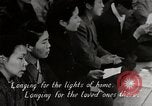 Immagine di Cittadini sala pubblica Yanaizu Giappone, 1950, secondo 48 filmato di repertorio 65675067528