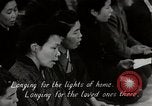 Immagine di Cittadini sala pubblica Yanaizu Giappone, 1950, secondo 50 filmato di repertorio 65675067528