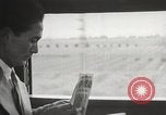 Immagine di Cittadini sala pubblica Sugata Prefettura di Gifu Giappone, 1950, secondo 6 filmato di repertorio 65675067529