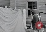 Standbild Aktivitäten einer Familie United States USA, 1951, aus Sekunde 34 historischem Filmmaterial Videoclip 65675067537