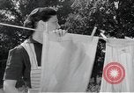 Standbild Aktivitäten einer Familie United States USA, 1951, aus Sekunde 40 historischem Filmmaterial Videoclip 65675067537