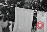 Standbild Aktivitäten einer Familie United States USA, 1951, aus Sekunde 41 historischem Filmmaterial Videoclip 65675067537