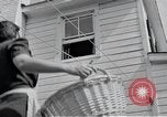 Standbild Aktivitäten einer Familie United States USA, 1951, aus Sekunde 43 historischem Filmmaterial Videoclip 65675067537