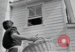 Standbild Aktivitäten einer Familie United States USA, 1951, aus Sekunde 44 historischem Filmmaterial Videoclip 65675067537