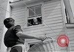 Standbild Aktivitäten einer Familie United States USA, 1951, aus Sekunde 45 historischem Filmmaterial Videoclip 65675067537