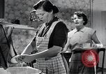 Standbild Aktivitäten einer Familie United States USA, 1951, aus Sekunde 3 historischem Filmmaterial Videoclip 65675067538