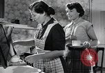 Standbild Aktivitäten einer Familie United States USA, 1951, aus Sekunde 5 historischem Filmmaterial Videoclip 65675067538