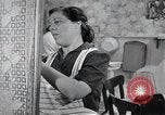 Standbild Aktivitäten einer Familie United States USA, 1951, aus Sekunde 28 historischem Filmmaterial Videoclip 65675067538