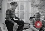 Standbild Aktivitäten einer Familie United States USA, 1951, aus Sekunde 32 historischem Filmmaterial Videoclip 65675067538