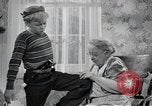 Standbild Aktivitäten einer Familie United States USA, 1951, aus Sekunde 36 historischem Filmmaterial Videoclip 65675067538
