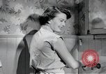 Standbild Aktivitäten einer Familie United States USA, 1951, aus Sekunde 40 historischem Filmmaterial Videoclip 65675067538