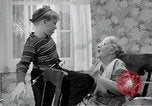 Standbild Aktivitäten einer Familie United States USA, 1951, aus Sekunde 47 historischem Filmmaterial Videoclip 65675067538