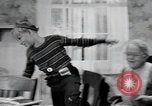 Standbild Aktivitäten einer Familie United States USA, 1951, aus Sekunde 49 historischem Filmmaterial Videoclip 65675067538