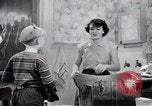 Standbild Aktivitäten einer Familie United States USA, 1951, aus Sekunde 55 historischem Filmmaterial Videoclip 65675067538