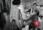 Standbild Aktivitäten einer Familie United States USA, 1951, aus Sekunde 62 historischem Filmmaterial Videoclip 65675067538