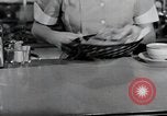 Standbild Aktivitäten einer Familie United States USA, 1951, aus Sekunde 3 historischem Filmmaterial Videoclip 65675067541
