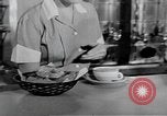 Standbild Aktivitäten einer Familie United States USA, 1951, aus Sekunde 4 historischem Filmmaterial Videoclip 65675067541