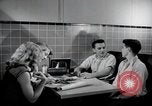 Standbild Aktivitäten einer Familie United States USA, 1951, aus Sekunde 23 historischem Filmmaterial Videoclip 65675067541