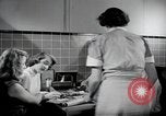 Standbild Aktivitäten einer Familie United States USA, 1951, aus Sekunde 25 historischem Filmmaterial Videoclip 65675067541