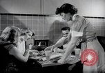 Standbild Aktivitäten einer Familie United States USA, 1951, aus Sekunde 29 historischem Filmmaterial Videoclip 65675067541