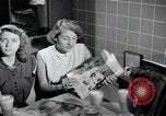 Standbild Aktivitäten einer Familie United States USA, 1951, aus Sekunde 34 historischem Filmmaterial Videoclip 65675067541