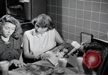Standbild Aktivitäten einer Familie United States USA, 1951, aus Sekunde 39 historischem Filmmaterial Videoclip 65675067541