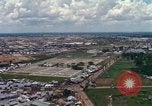 Image Vue aérienne de la ville Saigon Vietnam, 1966, de la seconde 34 séquences d'archives historiques vidéo 65675067556