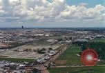 Image Vue aérienne de la ville Saigon Vietnam, 1966, de la seconde 35 séquences d'archives historiques vidéo 65675067556
