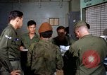 Image le transport aérien de personnel Saigon Vietnam, 1966, de la seconde 7 séquences d'archives historiques vidéo 65675067557