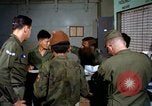 Image le transport aérien de personnel Saigon Vietnam, 1966, de la seconde 10 séquences d'archives historiques vidéo 65675067557