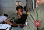 Image le transport aérien de personnel Saigon Vietnam, 1966, de la seconde 40 séquences d'archives historiques vidéo 65675067557