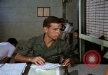 Image le transport aérien de personnel Saigon Vietnam, 1966, de la seconde 48 séquences d'archives historiques vidéo 65675067557
