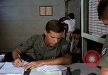 Image le transport aérien de personnel Saigon Vietnam, 1966, de la seconde 56 séquences d'archives historiques vidéo 65675067557
