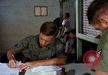 Image le transport aérien de personnel Saigon Vietnam, 1966, de la seconde 59 séquences d'archives historiques vidéo 65675067557