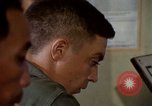 Image le transport aérien de personnel Saigon Vietnam, 1966, de la seconde 53 séquences d'archives historiques vidéo 65675067558