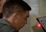 Image le transport aérien de personnel Saigon Vietnam, 1966, de la seconde 59 séquences d'archives historiques vidéo 65675067558