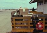 Image le transport aérien de personnel Saigon Vietnam, 1966, de la seconde 55 séquences d'archives historiques vidéo 65675067559