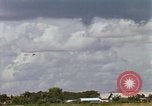 Standbild Air Transport von Personal Saigon Vietnam, 1966, aus Sekunde 31 historischem Filmmaterial Videoclip 65675067561