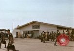 Standbild Air Transport von Personal Saigon Vietnam, 1966, aus Sekunde 37 historischem Filmmaterial Videoclip 65675067562