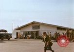 Standbild Air Transport von Personal Saigon Vietnam, 1966, aus Sekunde 47 historischem Filmmaterial Videoclip 65675067562