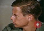 Immagine di Il trasporto aereo di personale Saigon Vietnam, 1966, secondo 34 filmato di repertorio 65675067563