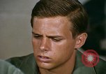 Immagine di Il trasporto aereo di personale Saigon Vietnam, 1966, secondo 36 filmato di repertorio 65675067563