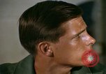 Immagine di Il trasporto aereo di personale Saigon Vietnam, 1966, secondo 53 filmato di repertorio 65675067563