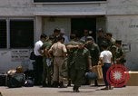 Image le transport aérien de personnel Saigon Vietnam, 1966, de la seconde 18 séquences d'archives historiques vidéo 65675067564