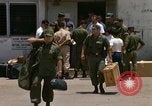 Image le transport aérien de personnel Saigon Vietnam, 1966, de la seconde 24 séquences d'archives historiques vidéo 65675067564